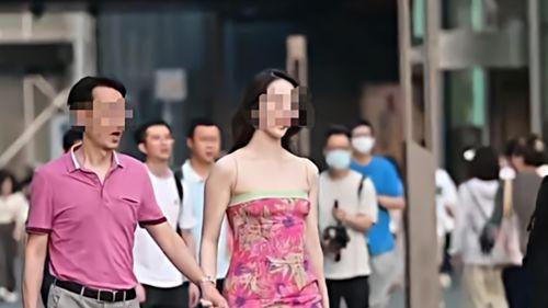 领导小三吃瓜视频播放,吃瓜群众热议，真相究竟如何？