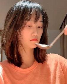 蓝盈莹吃瓜的视频,娱乐圈八卦背后的真相