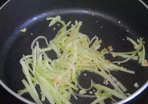 酥瓜能炒着吃嘛视频,家常美味轻松学