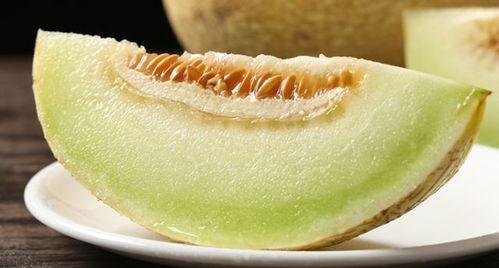 玲珑冰淇淋蜜瓜怎么吃视频,夏日清凉新吃法，轻松制作美味佳肴