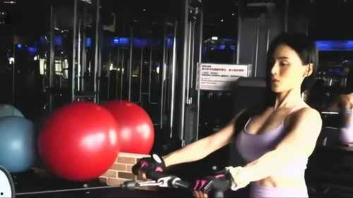 健身小姐姐吃瓜视频,揭秘健身圈幕后趣闻