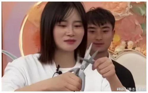 灵儿吃瓜事件视频,网络热议背后的真相揭秘