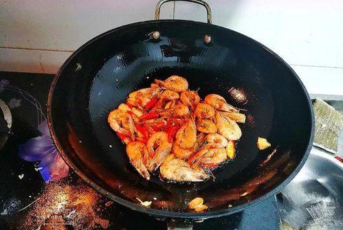 剥虾吃瓜煮饭好吃吗视频