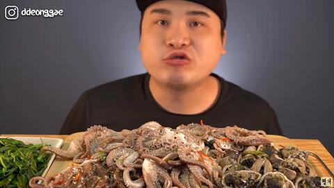 老同志吃瓜视频,揭秘娱乐圈幕后故事