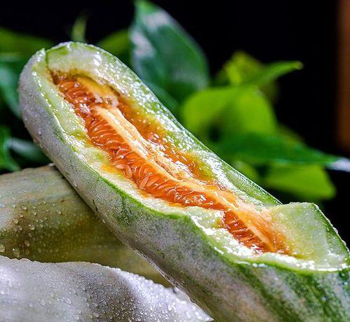 小瓜切块怎么吃最好吃视频,视频揭秘美味秘诀